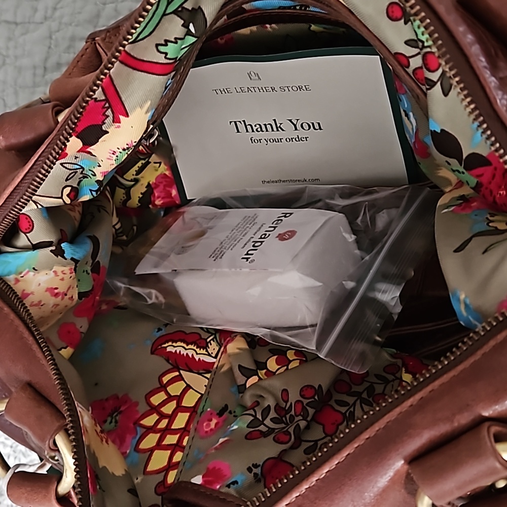 Purse - Picture 2 of 3